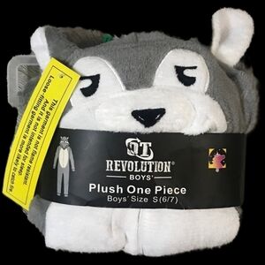 OT Revolution Wolf Animal Onezie Pajamas sz 6/package is ripped NWT